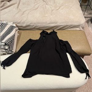 Bebe NWT black cold shoulder shirt